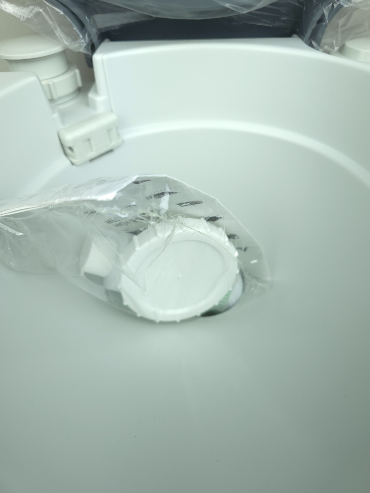 NEW Passport Potty 8L SpaceSaver Portable Toilet #6001 USA