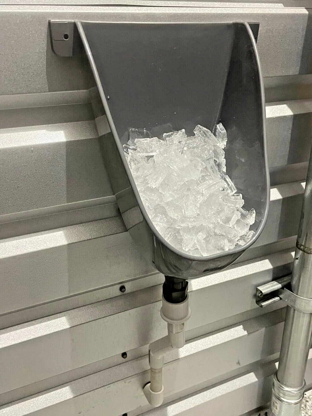 Waterless Urinal Men Gray Plastic Urinals Portable Diverter Toilet Wall Mount