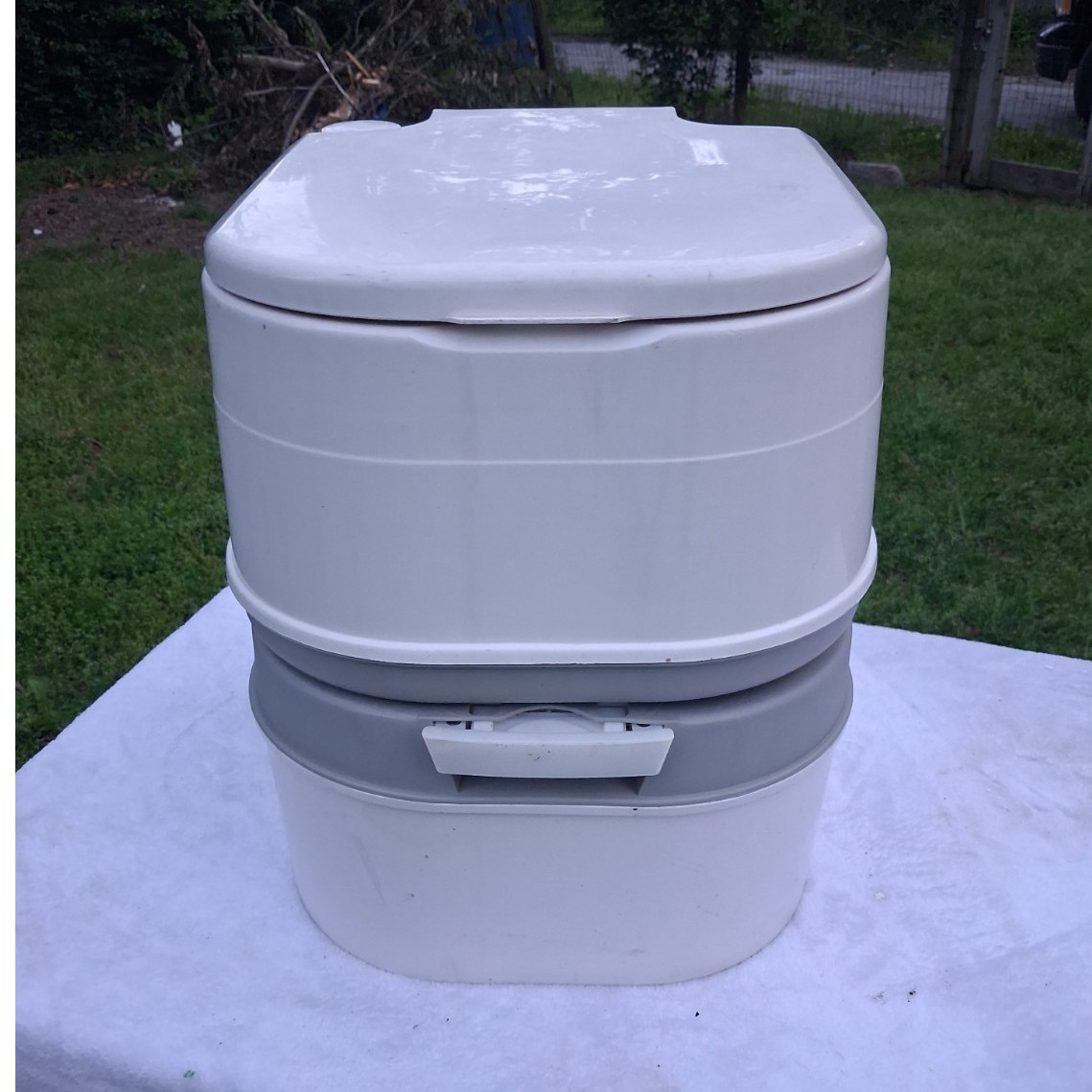 Portable Camping Cassette Toilet White/Gray 5.3gal Waste 2.6gal Water Flush