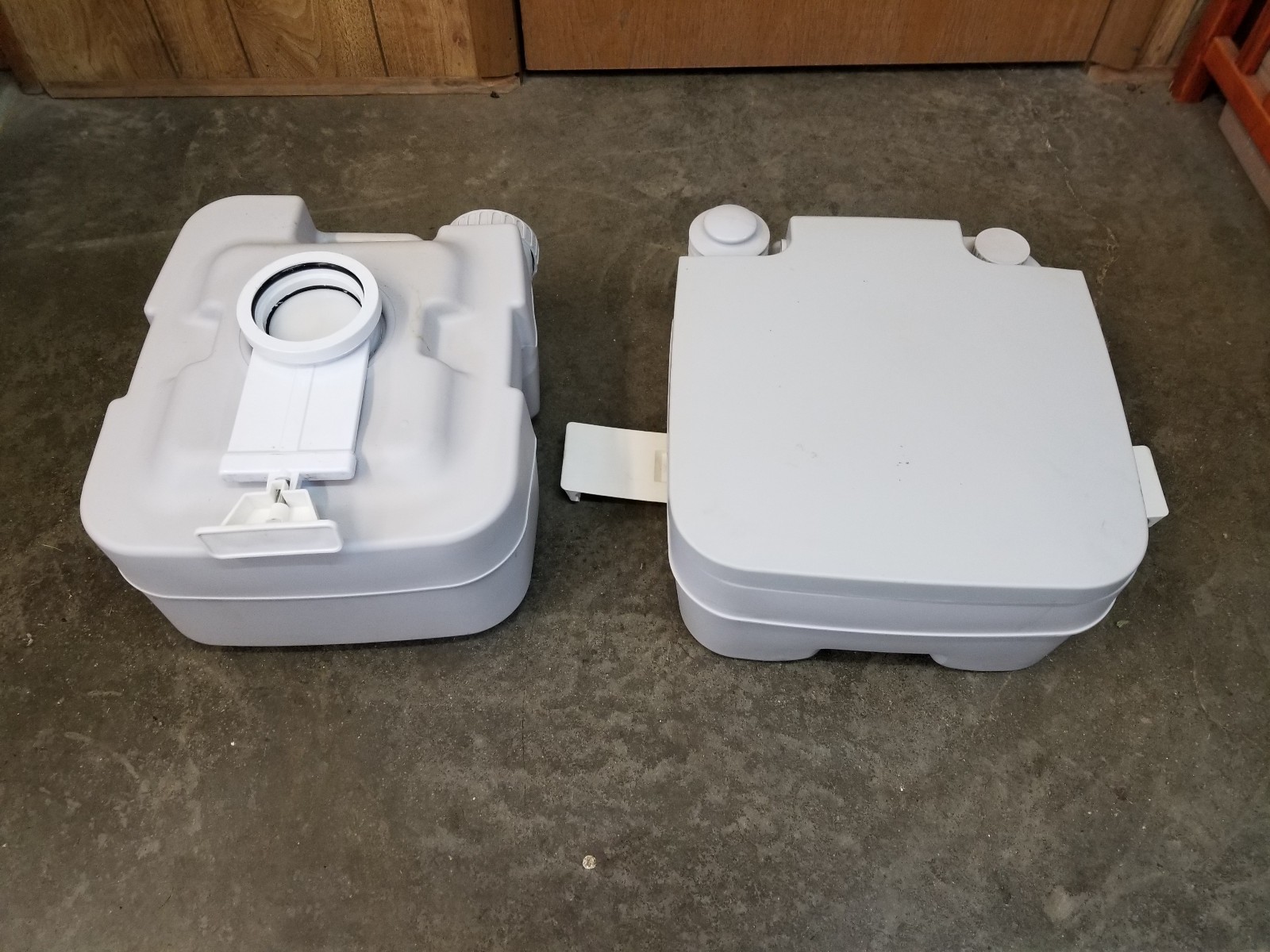 NOS 5.3 Gallon Portable Toilet Marine RV Camping Sanitation Waste Tank