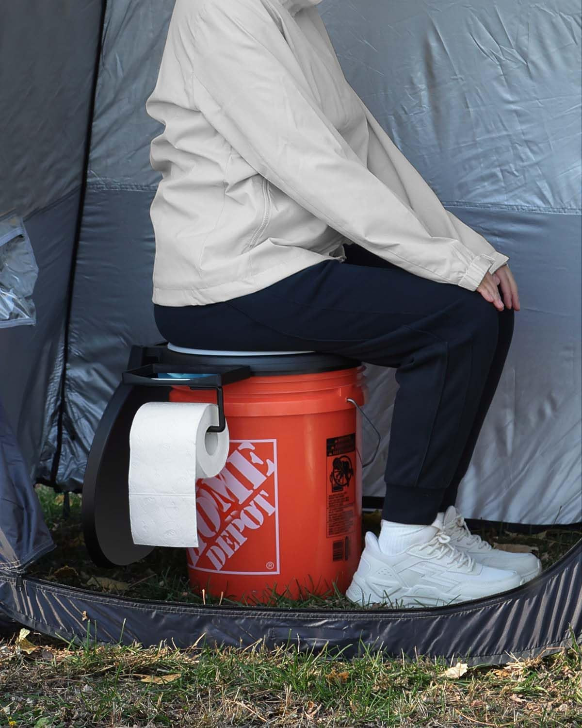 Portable Toilet with Soft Cushion, 5 Gallon Rotatable Lid, Adults and Kids Campi
