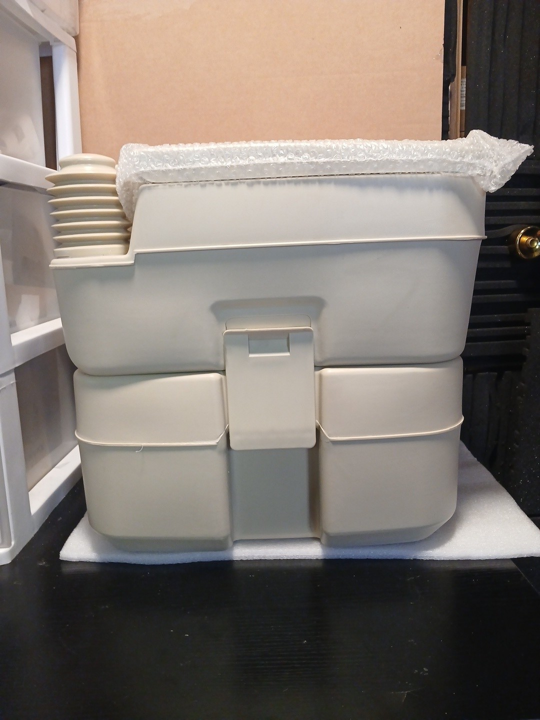 Dometic SaniPottie Tall Portable Toilet 5-gallon Waste Tank – Parchment 966 [G3]
