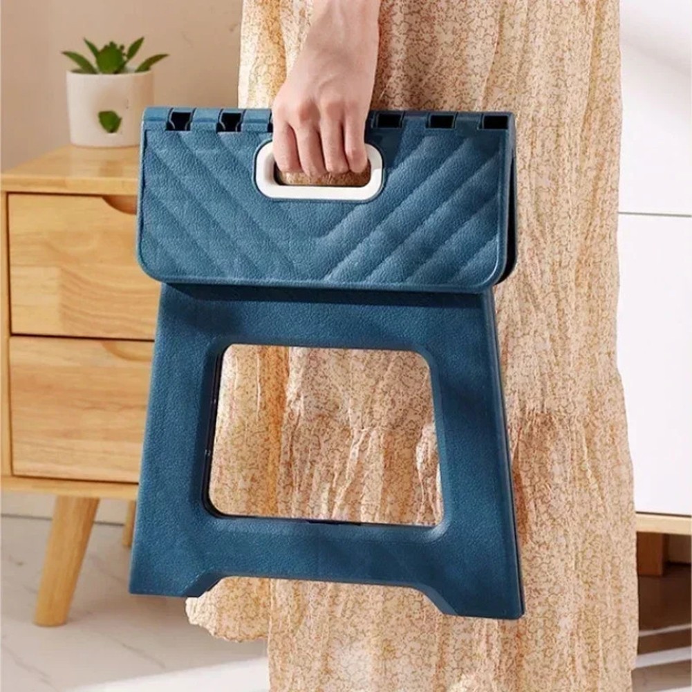 Widely Applicable Portable Chair Perfect for Various Settings Outdoors