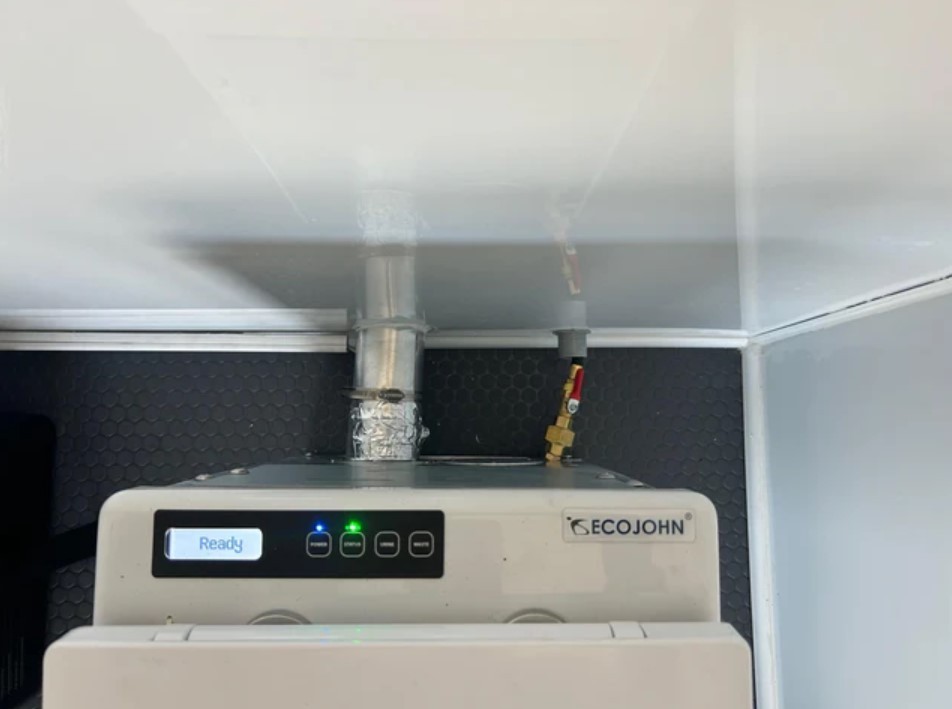 Single Portable Restroom with Waterless Incinerating Toilet No more pump out
