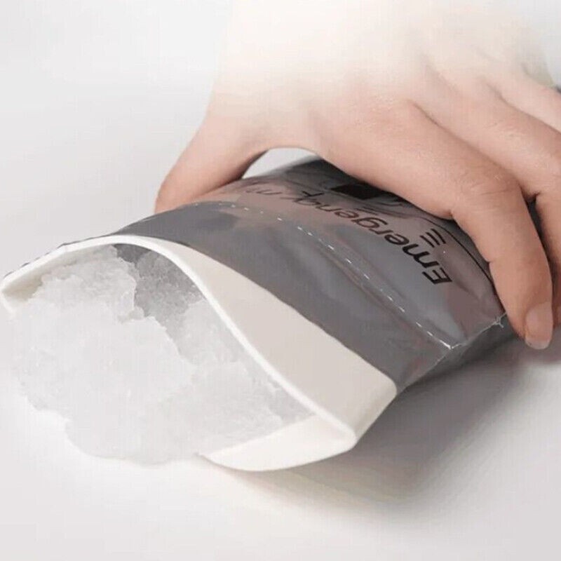 Pack of 16 Disposable Urinal Bags Camping Pee Unisex Travel Urine Vomit Bag