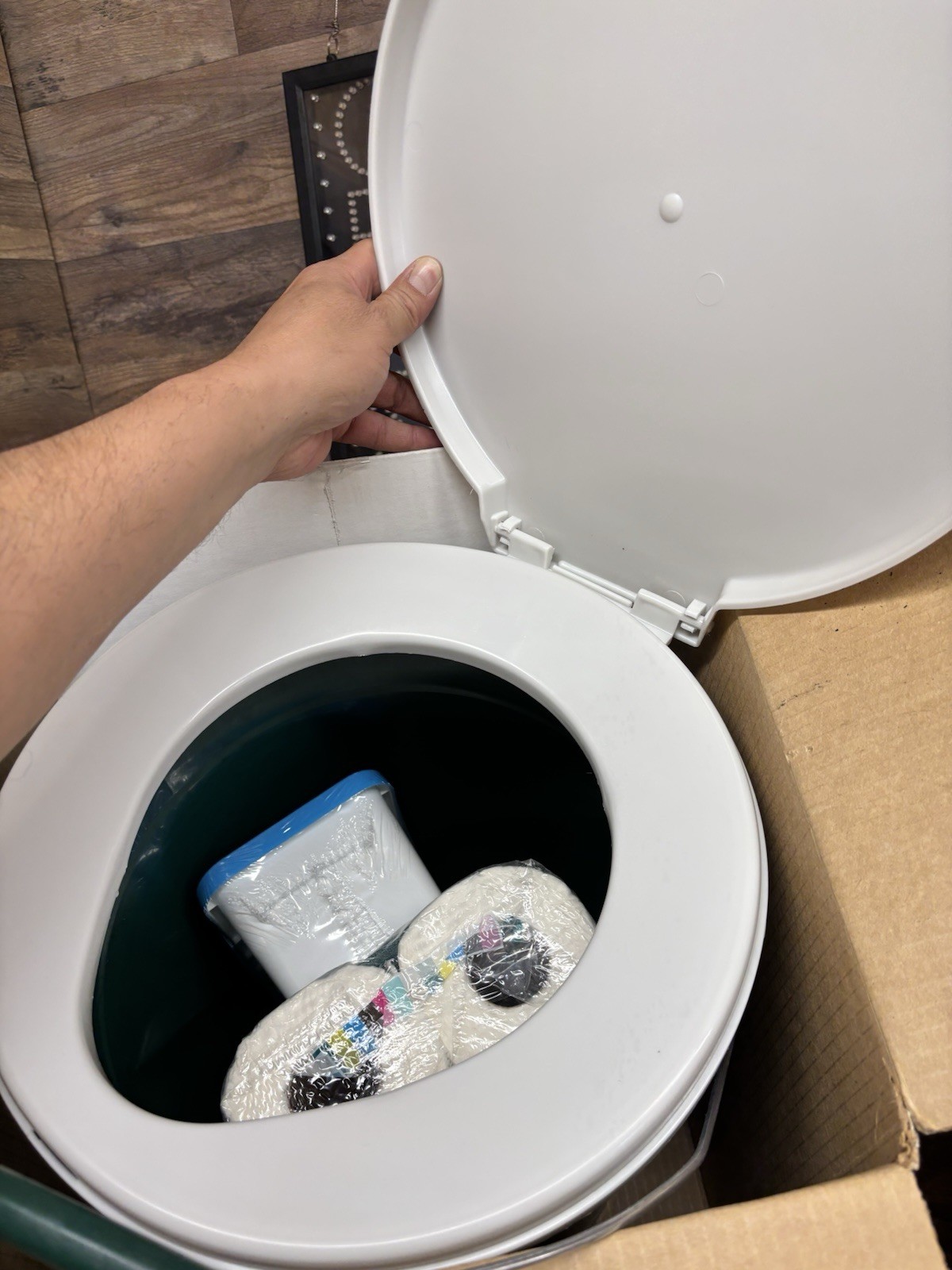 Reliance Luggable Loo Potty Seat & Cover White Made In Canada NEW OPEN BOX