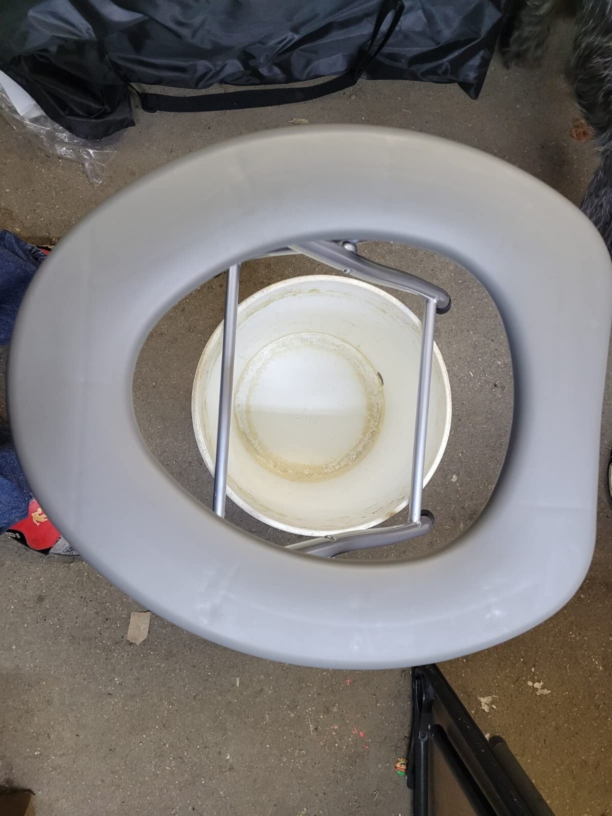 Portable Folding Toilet Seat Potty Chair w/ Carry Bag for Camping Trip RV Travel