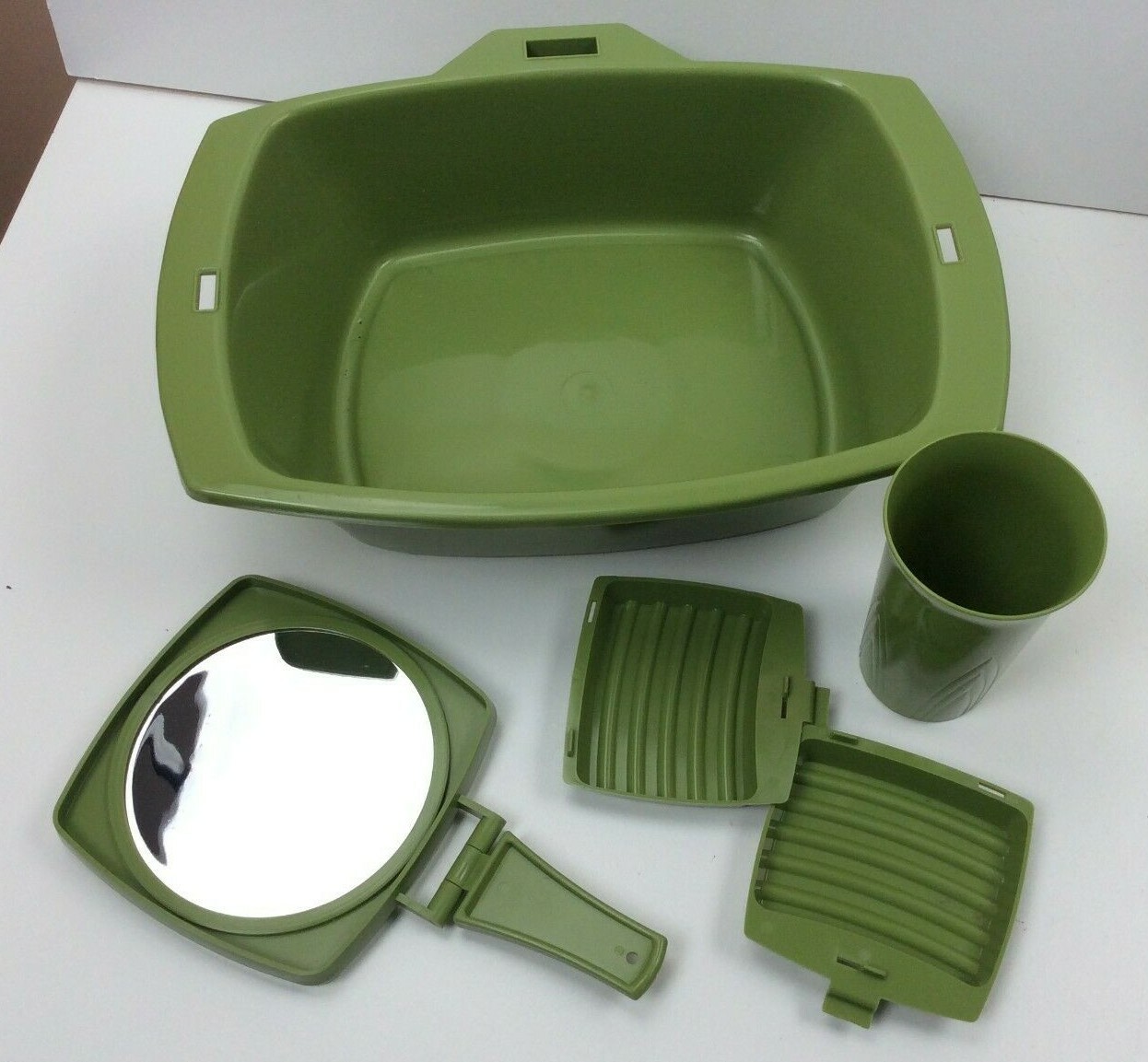 Vintage 1980’s NOS “The Traveler” Portable Outdoor Washroom RV Camping Boating