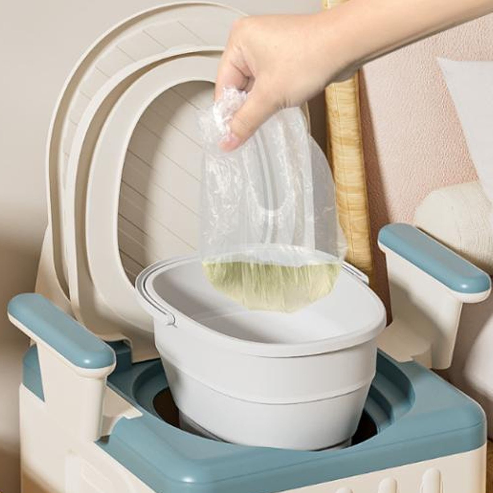 Portable Toilet Odor Proof Foldable Bedside Commode Chair With Armrests Activit⊹