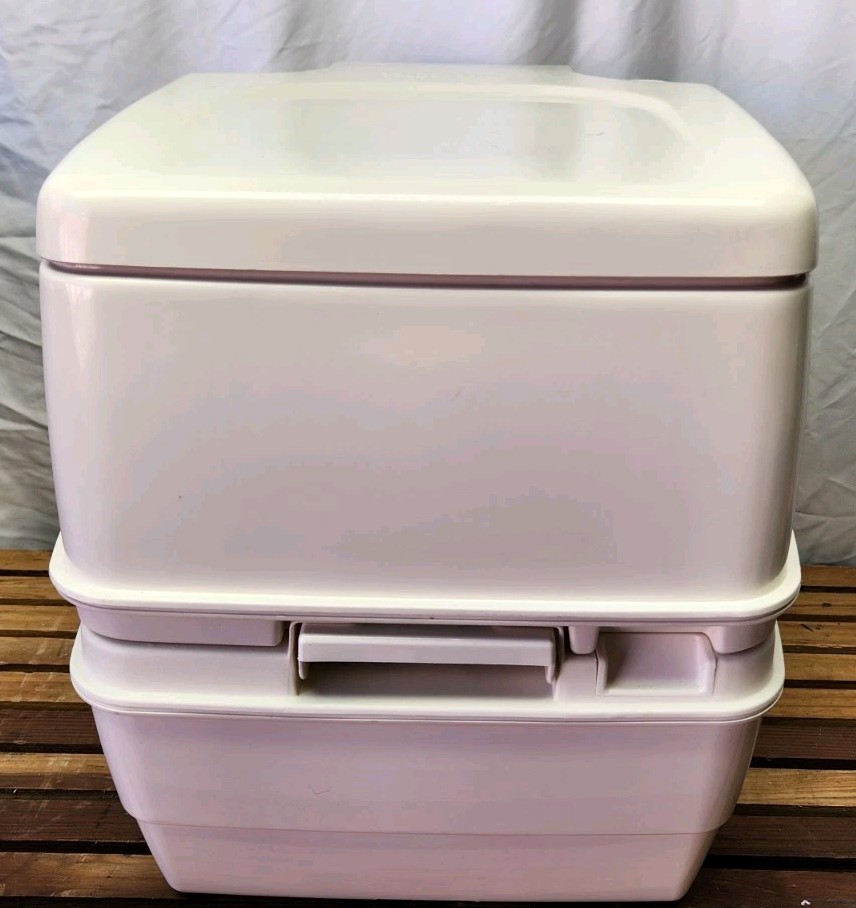 Thetford Porta Potti 155 2.0-gallon Fresh Water Hold Tank. New Open In Box