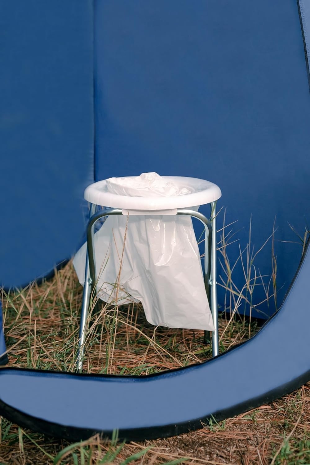 Durable Portable Toilet with Heavy-Duty Legs – Perfect for Outdoor Adventures