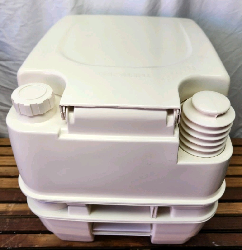 Thetford Porta Potti 155 2.0-gallon Fresh Water Hold Tank. New Open In Box