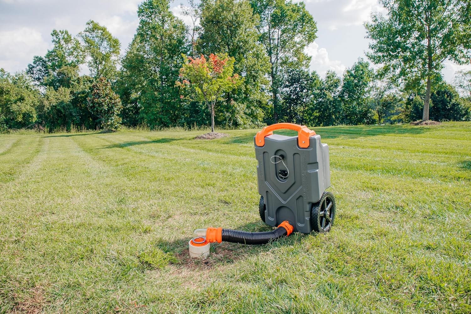 Rhino 15-Gallon Portable RV Tote Tank – Features Heavy-Duty