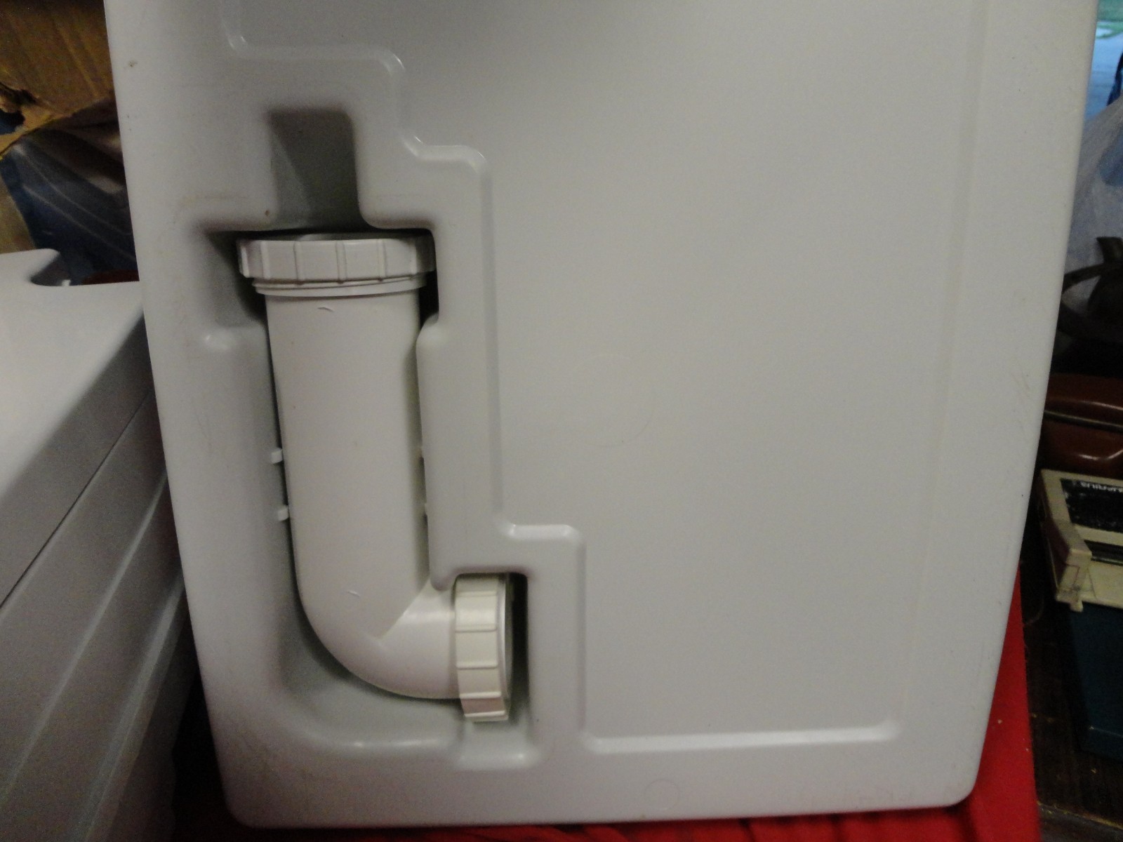 VAGABOND 249 3.7 Gallon Capacity Portable Toilet for RV Camping or Trailer NEW