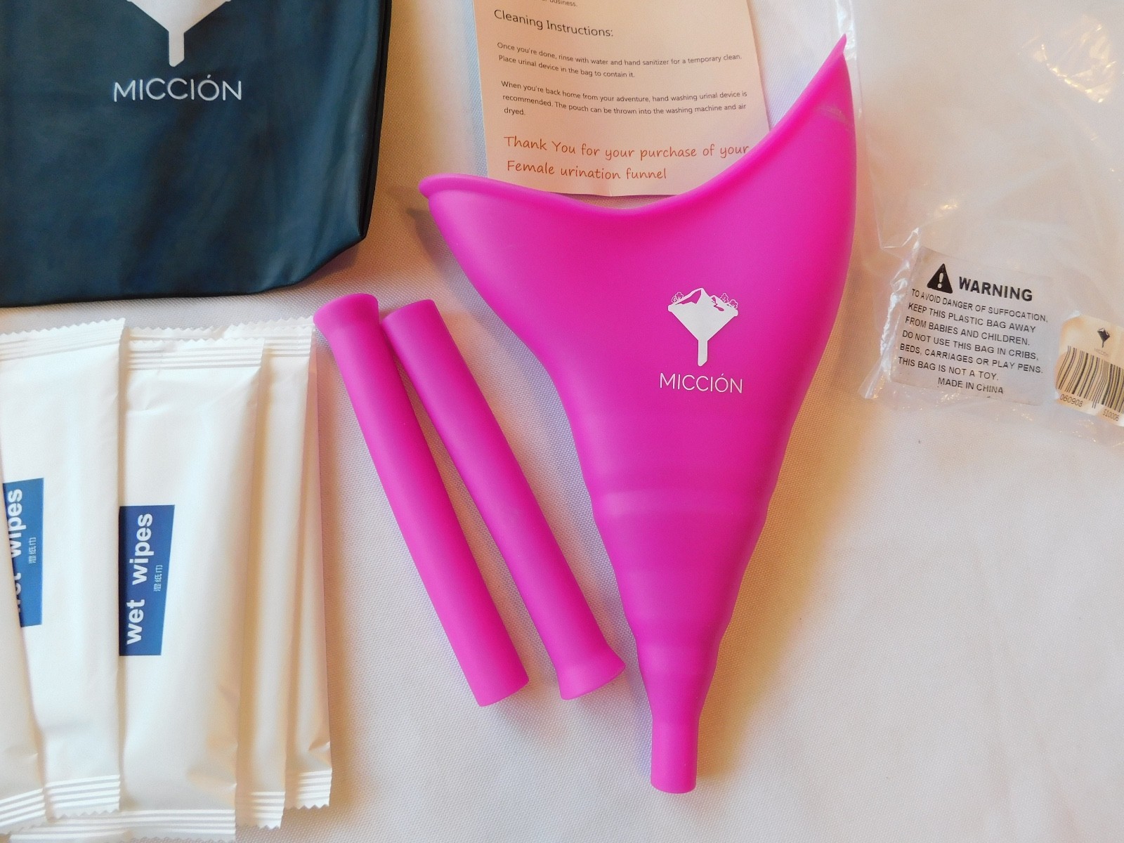 Miccion Urina Women Silicone Pee Funnel Portable Urination Device Pink NEW
