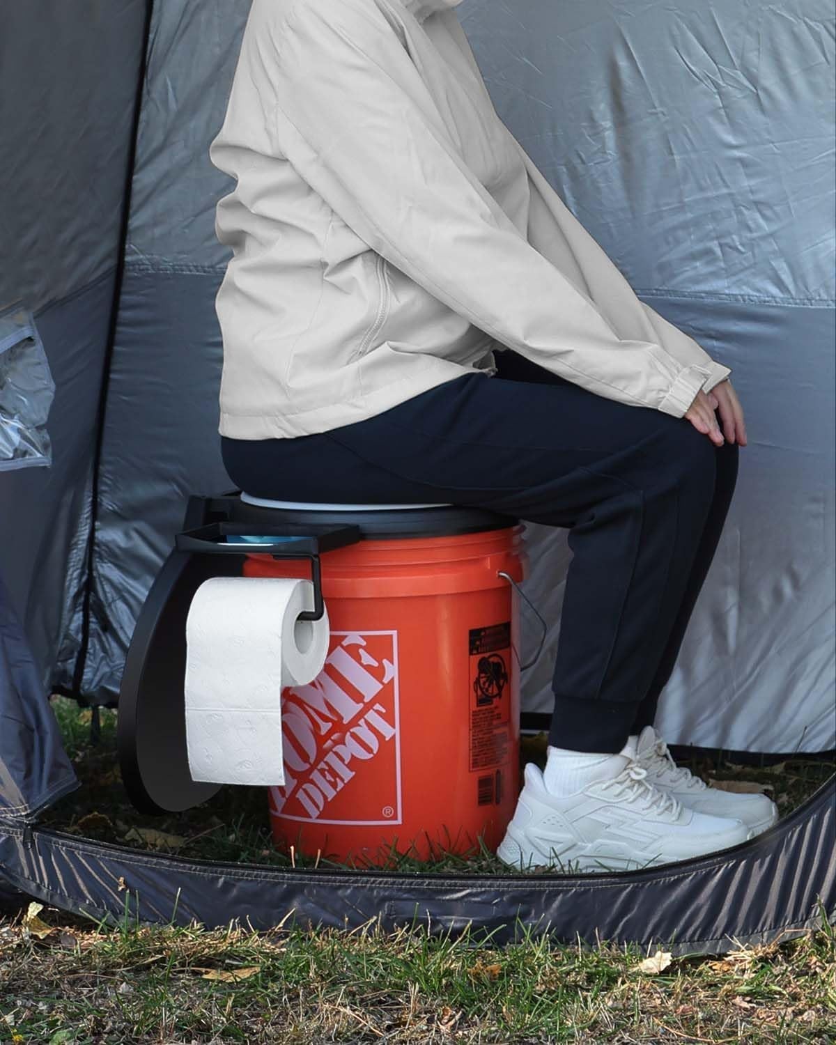 Luxurious Portable Toilet with Soft Cushion for 5-Gallon Buckets – Easy Clean