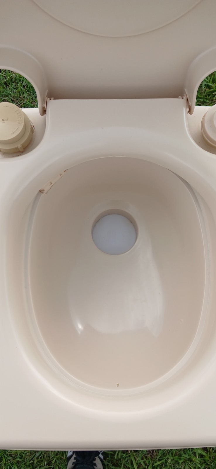 Visa Potty 248 – 200 Series Portable Toilet – 4 Gallons w/ Box – Defect READ