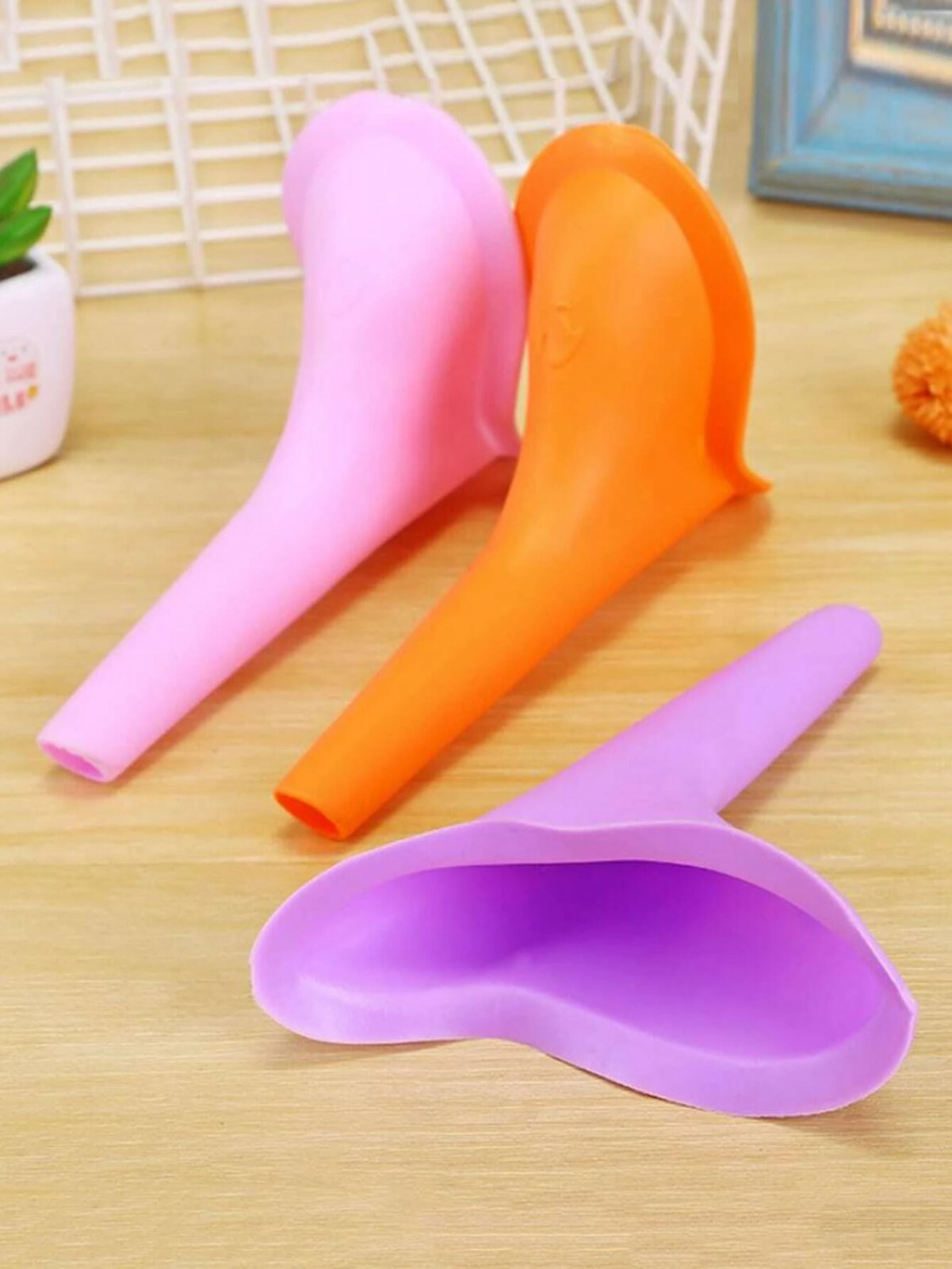 One piece Portable Emergency Random Urinal (Multiple Colors) 