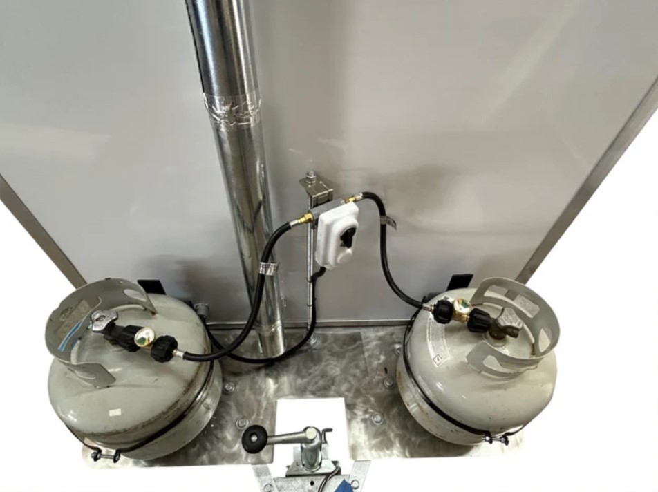 Single Portable Restroom with Waterless Incinerating Toilet No more pump out