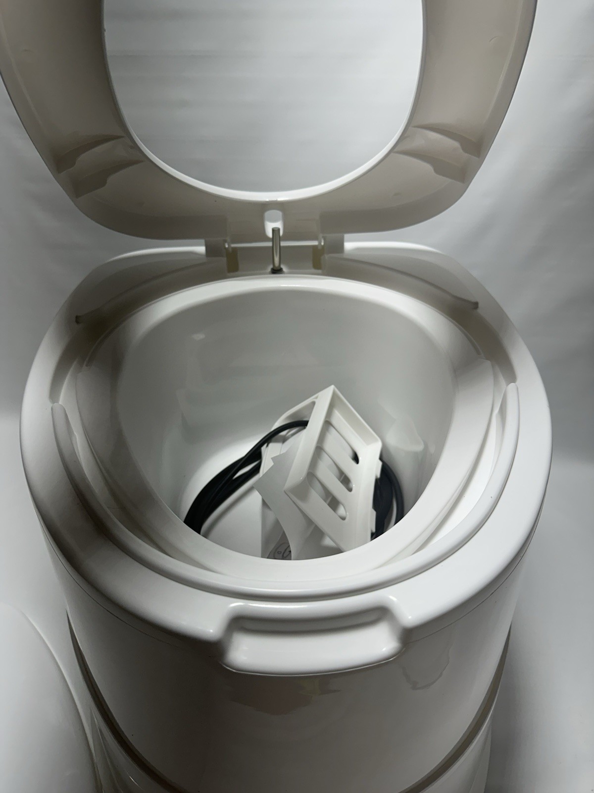 Winado Touchless Waterless Portable Toilet 14in Rough-In White