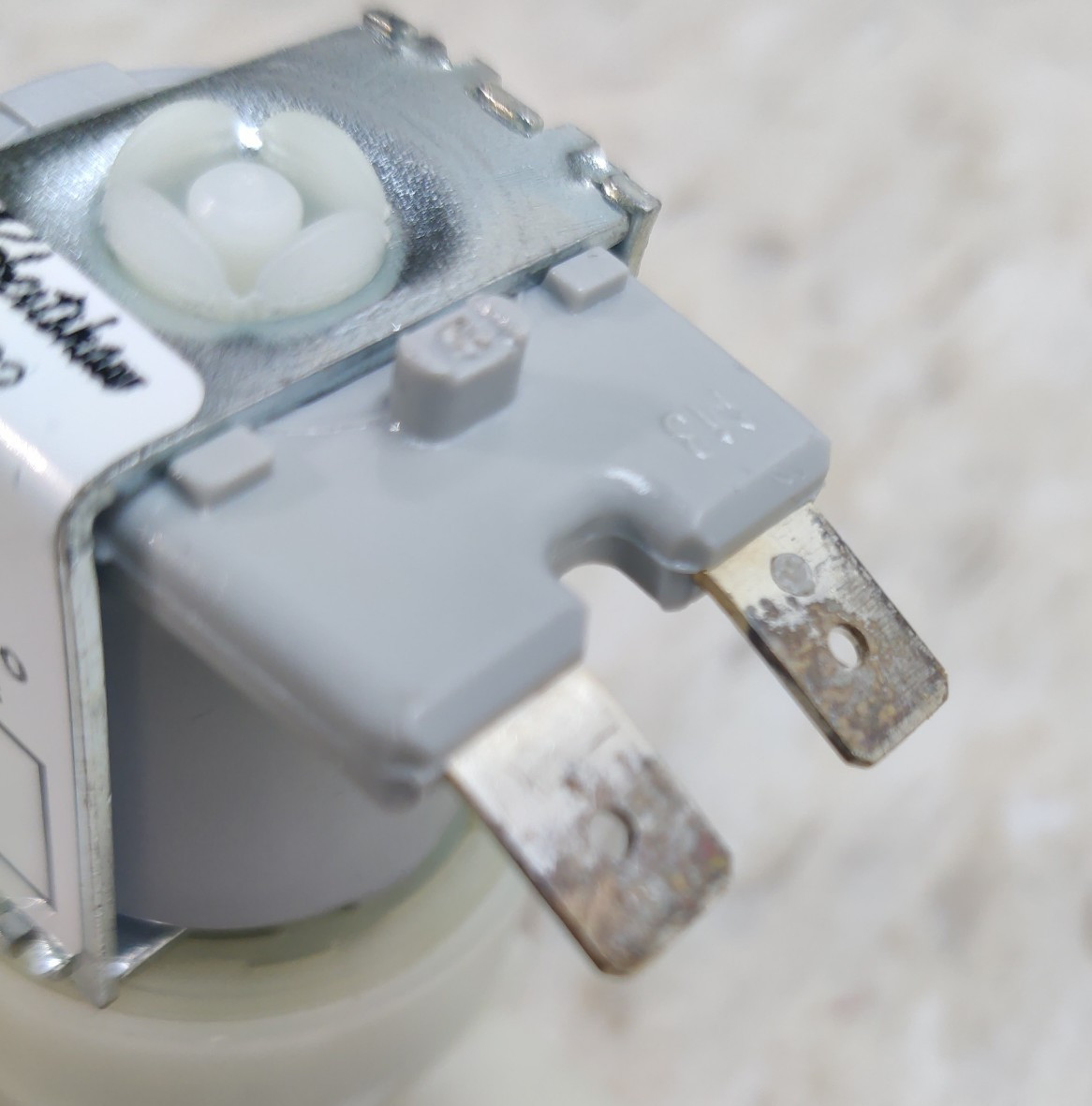 Thetford 38064 Toilet Solenoid Valve