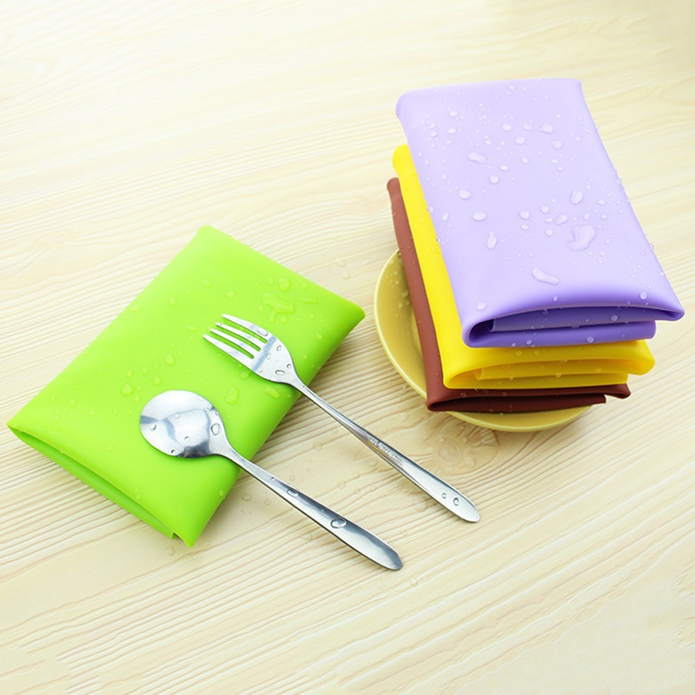 Reusable Waterproof Silicone Table Placemat for Camping Kitchen 40x30cm