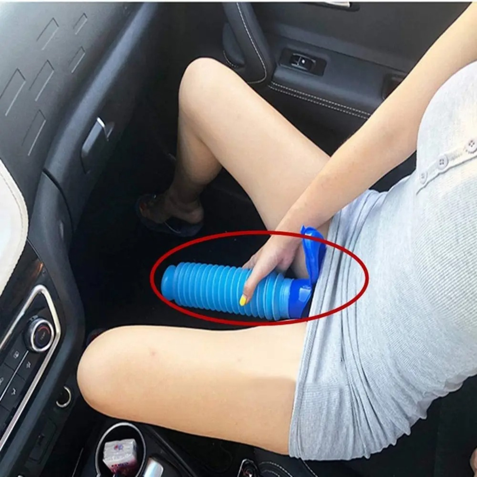 Portable Urinal Male Female Emergency Travel Camping Car Toilet Pee Bottle Kit