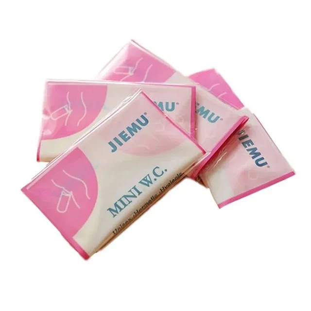 4P 700ml Portable Emergency Urinal Bag Unisex Disposable Car Travel Vomit Toilet