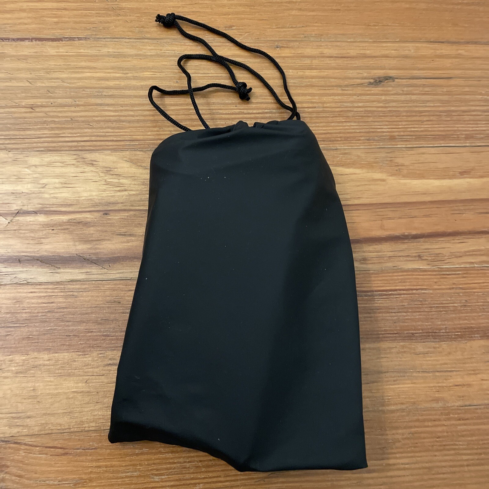 Pitch And Trek Female Urination Silicone Standing Pee Funnel Outdoors Carry Bag