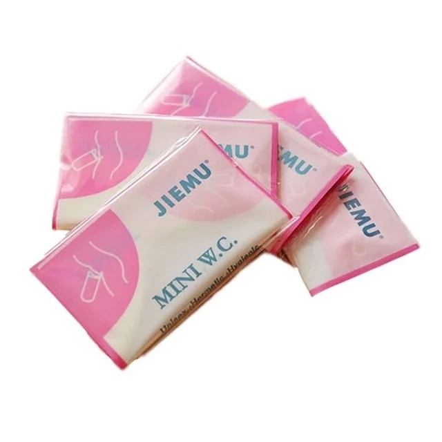 4P 700ml Portable Emergency Urinal Bag Unisex Disposable Car Travel Vomit Toilet