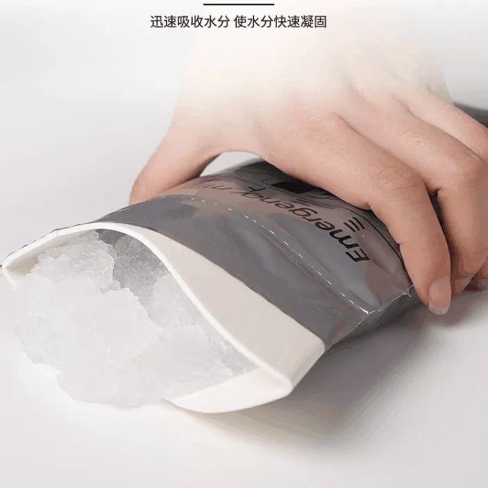 Pack of 10 Disposable Urinal Bags Camping Pee Bags Unisex Urine Bag Vomit Bag