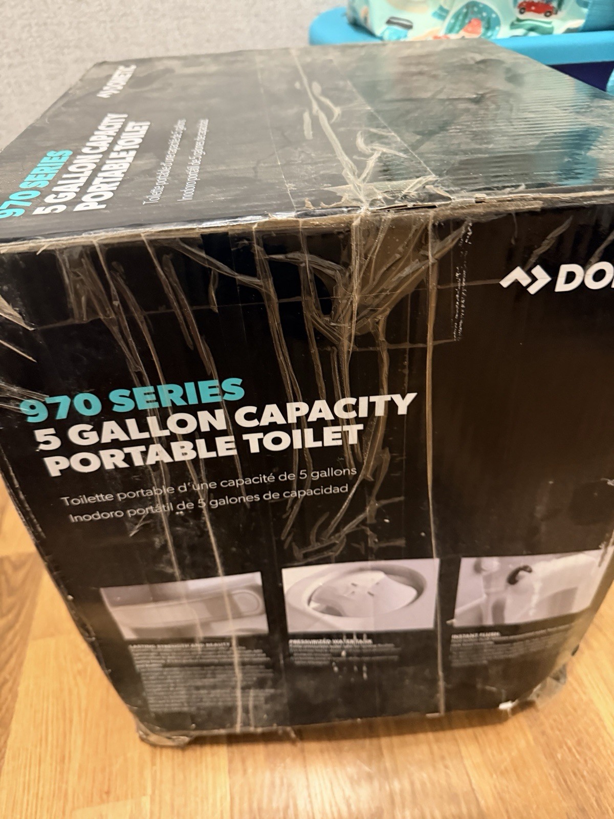 Dometic 970 Series Portable Toilet – 5 Gallon – New In Box