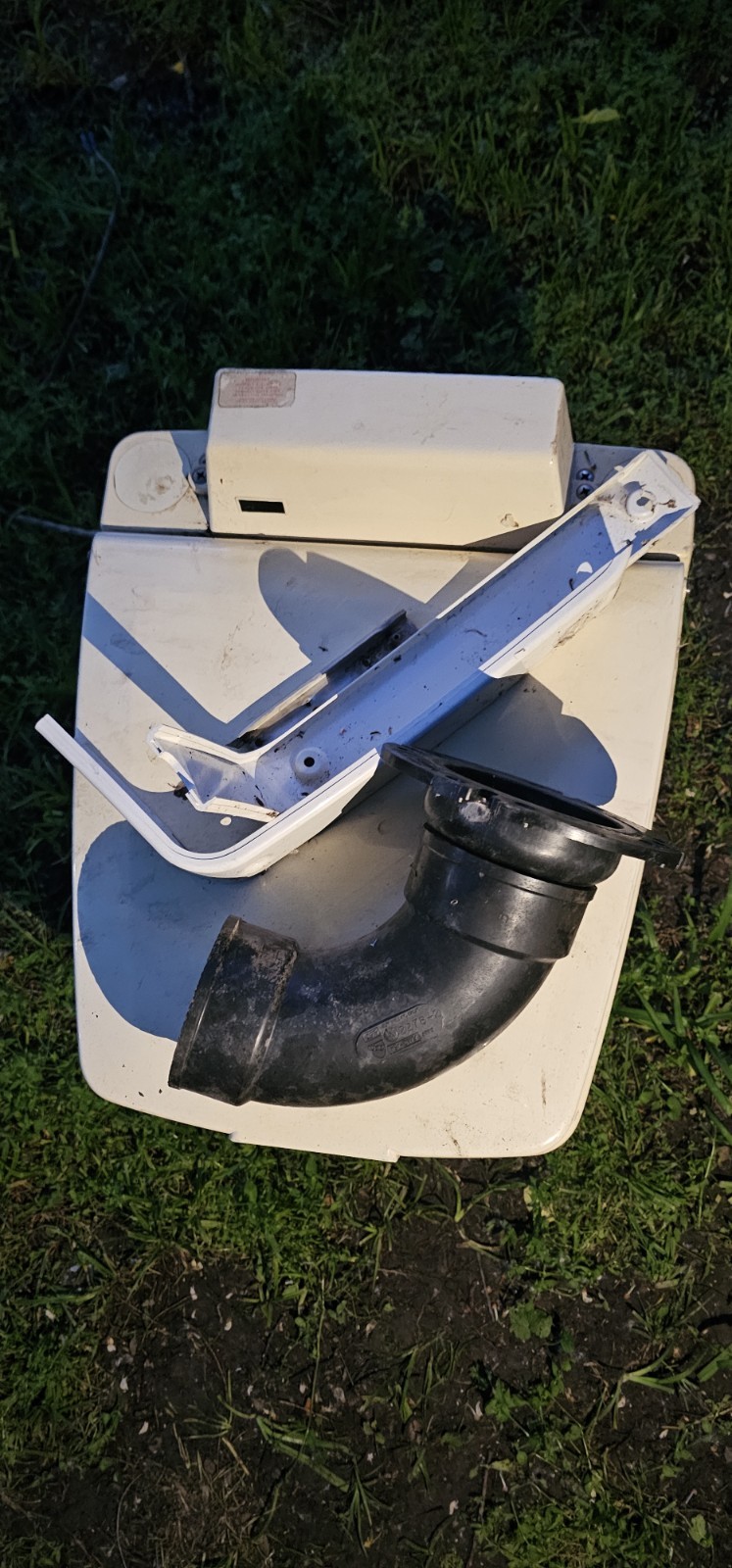 Electra Magic EM-2000 Portable RV Camping Toilet, Gravity Flush, White 2.5/3.5