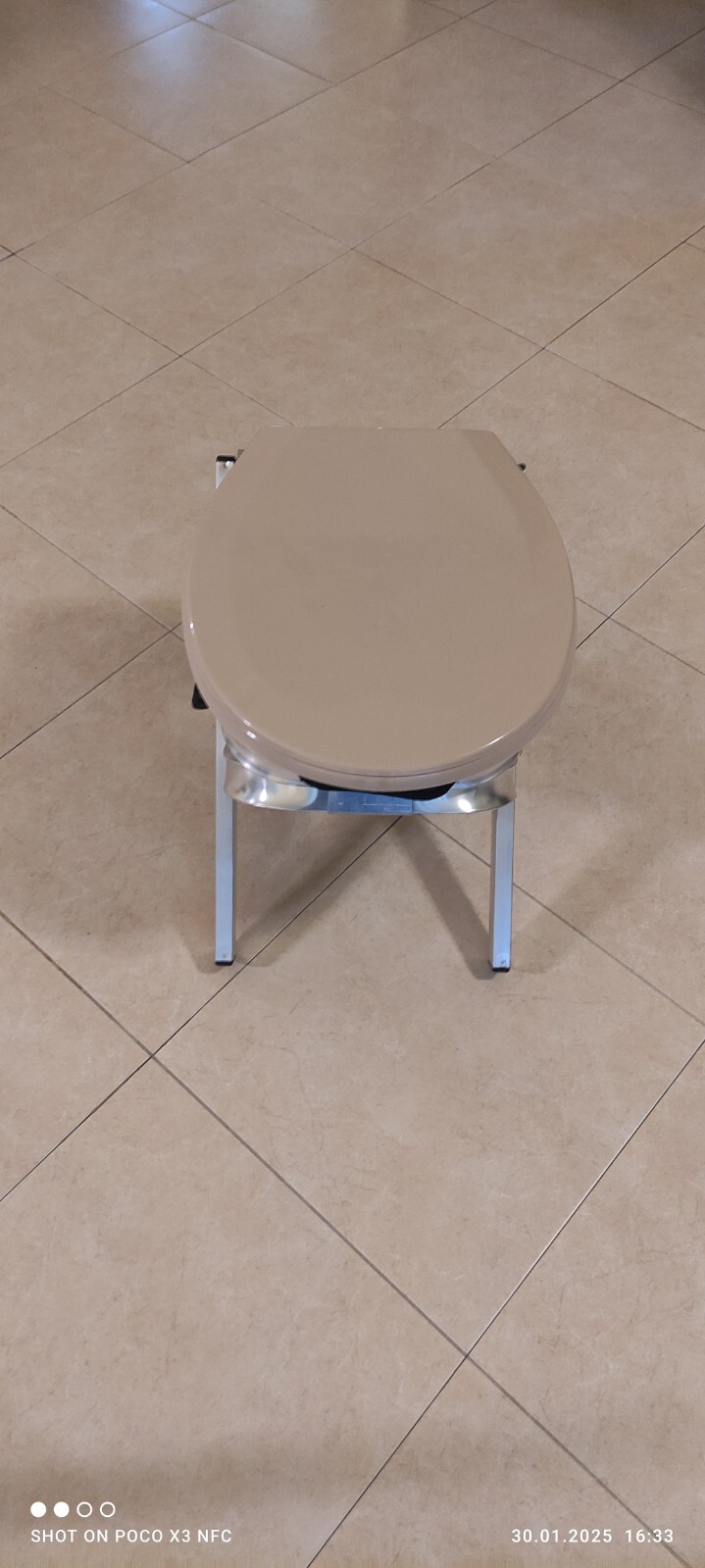 Portable Folding Toilet Seat Chair for Outdoor Camping Park Travel with Lid NEW